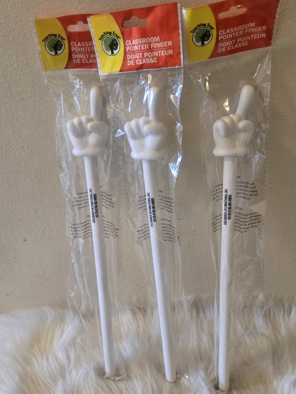 White Classroom Pointer Plastic Finger - Pack of 3